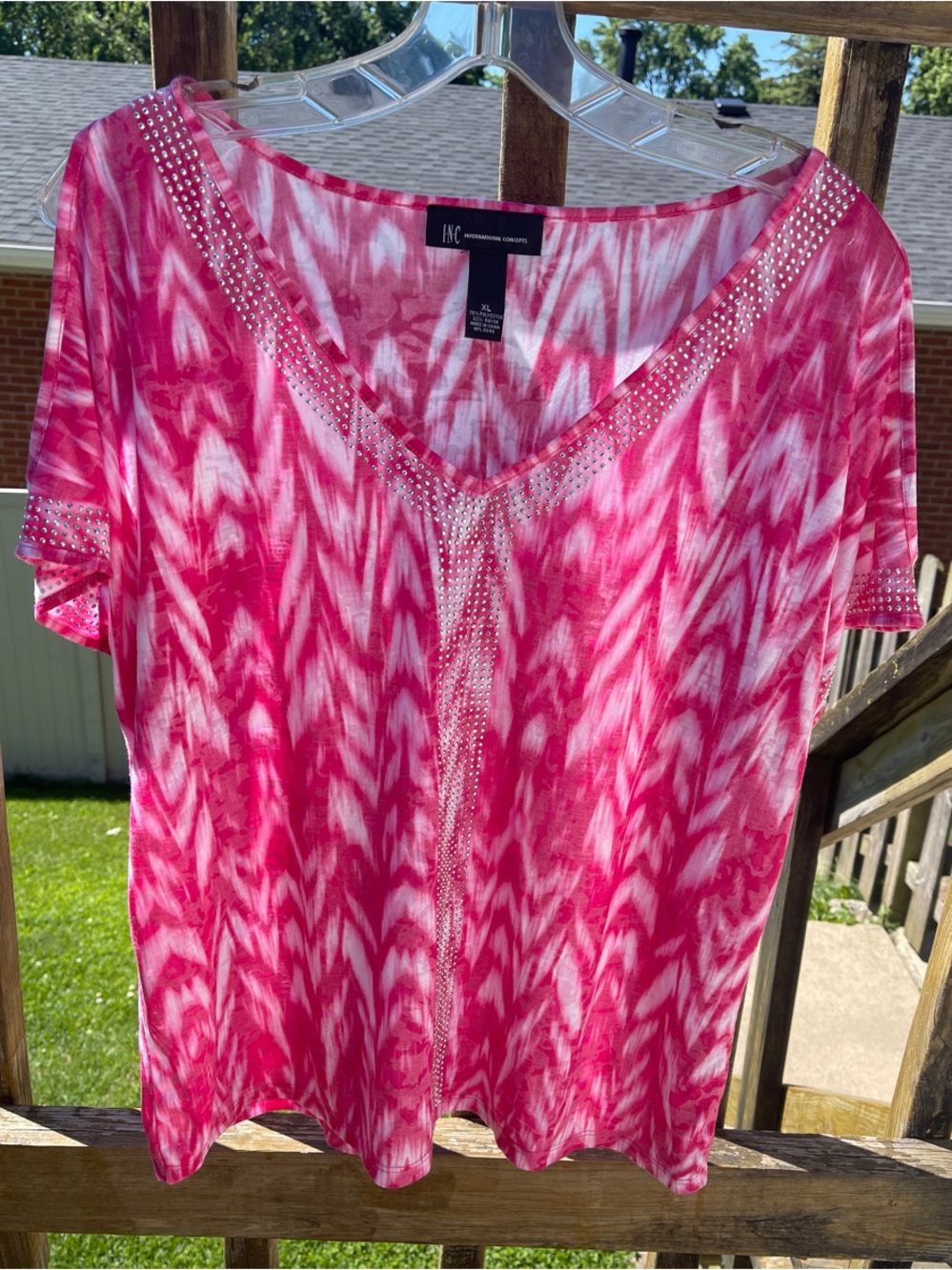 INC International Concepts Hot Pink Patterned V-Neck Short Sleeve Top
